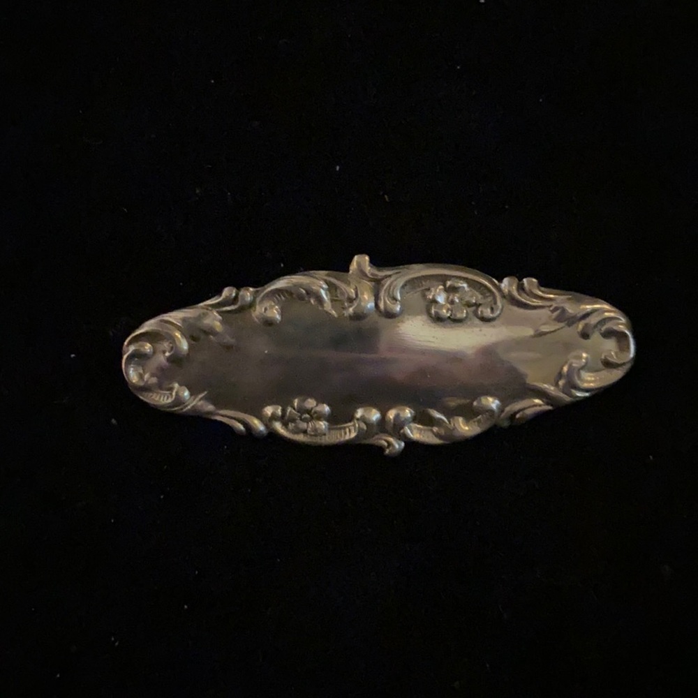 Vintage silver brooch pin